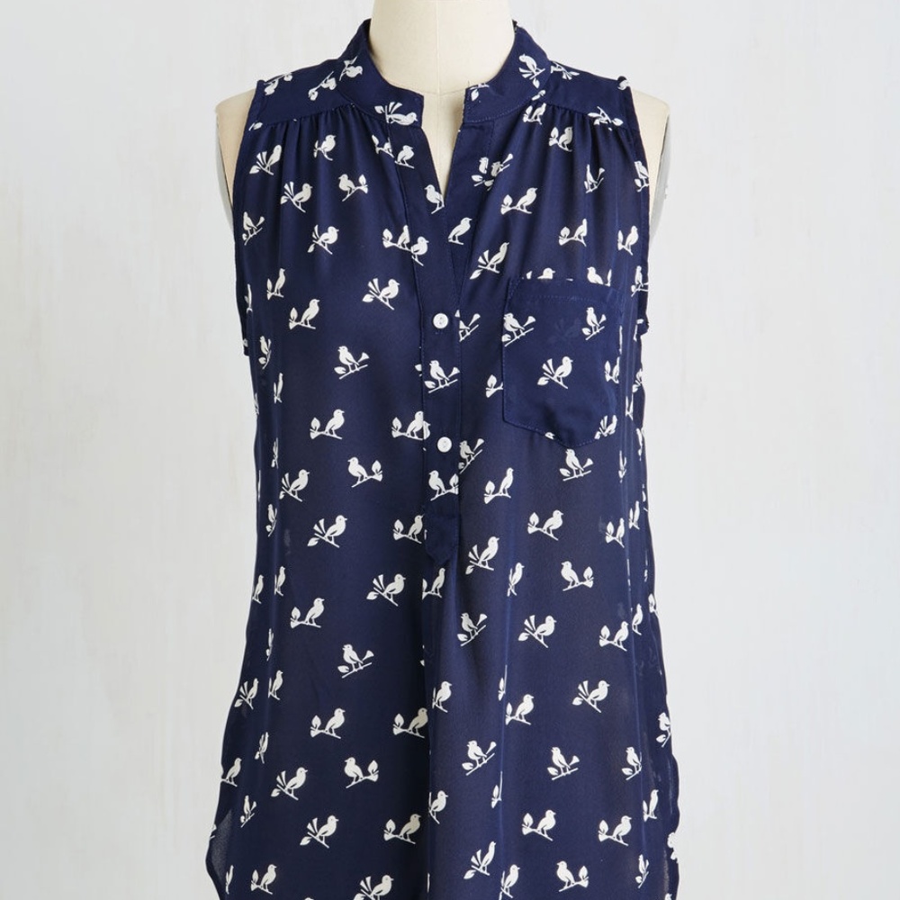 Modcloth bird sleeveless blouse